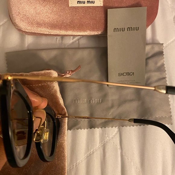 Authentic Miu Miu sunglasses - Picture 3 of 6